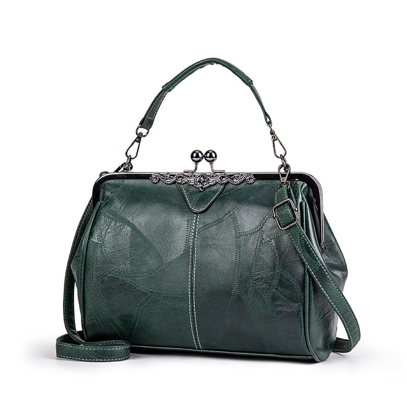 👛 2026 Retro Fashion Clip Bag – Stylish, Elegant & Practical for Everyday Use 👜✨