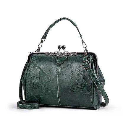 👛 2026 Retro Fashion Clip Bag – Stylish, Elegant & Practical for Everyday Use 👜✨