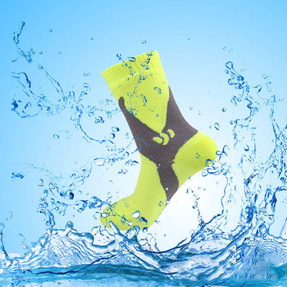 🌧️💧3-layer waterproof socks, breathable and moisture-wicking, perfect for outdoor adventures🏞️🚶